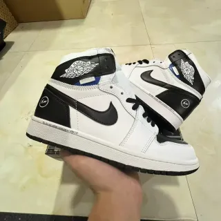 Air Jordan 1 高帮 白黑 篮球鞋