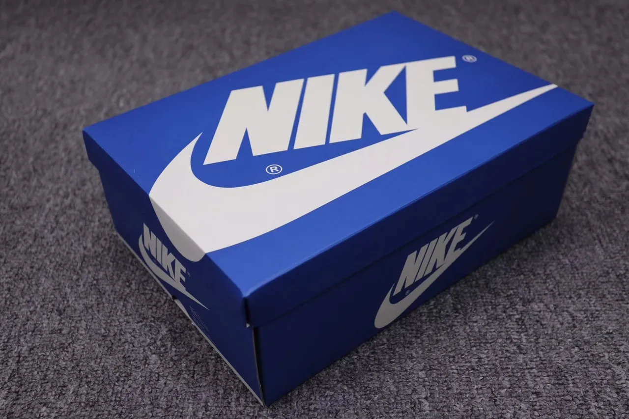 Air Jordan 1 High White Royal Blue Black Basketball Shoes 2