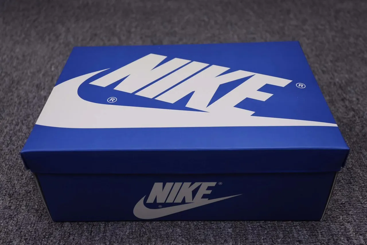 Air Jordan 1 High White Royal Blue Black Basketball Shoes 3