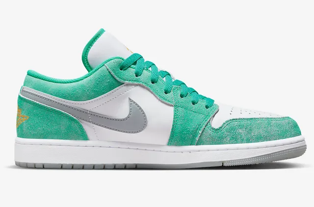 Air Jordan 1 Low Mint Green White Lifestyle Sneakers 3