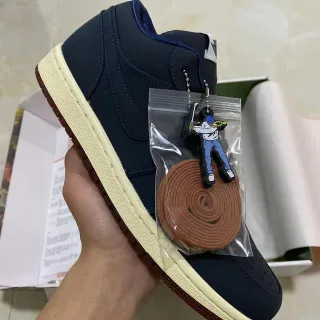 Air Jordan 1 Low 海军蓝米白酒红休闲运动鞋