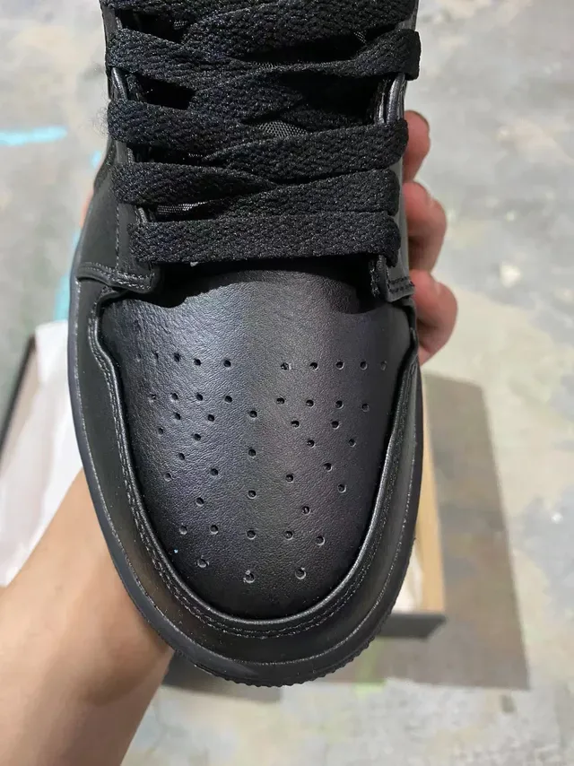 Air Jordan 1 حذاء كرة السلة جلد أسود أحادي اللون عالي القدمين 3