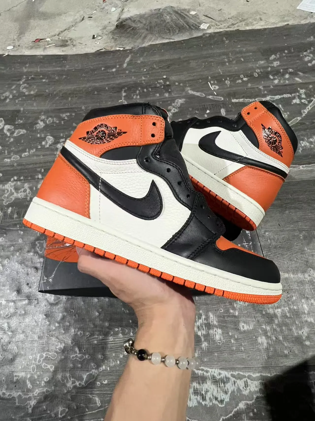 Air Jordan 1 Orange Black White Basketball Shoes 7