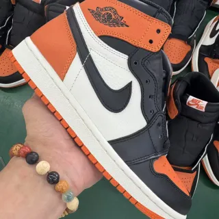Air Jordan 1 Orange Black White Basketball Shoes