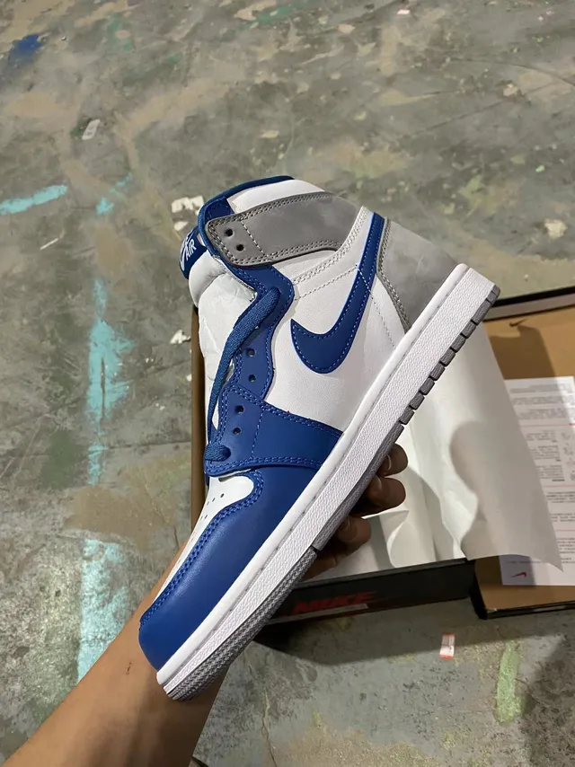 Air Jordan 1 White Royal Blue Gray Basketball Shoes 4