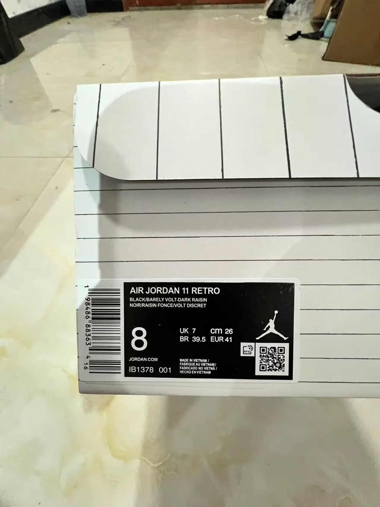 Air Jordan 11 Black White Pale Yellow Translucent Basketball Shoes 10