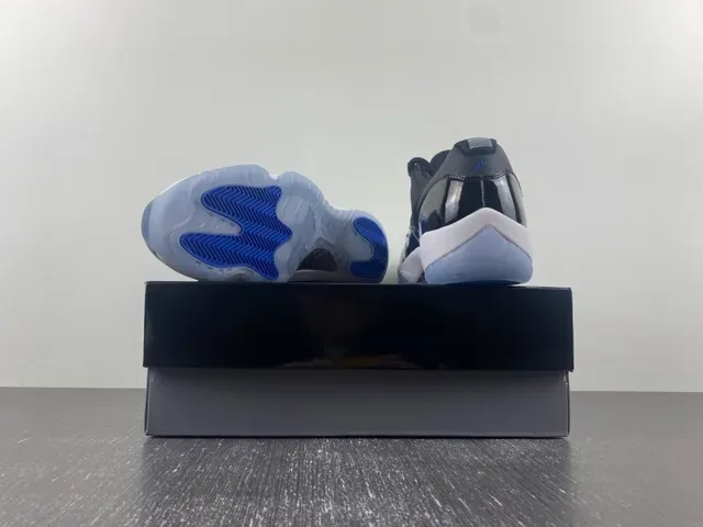 Air Jordan 11 Black White Royal Blue Basketball Shoes 16
