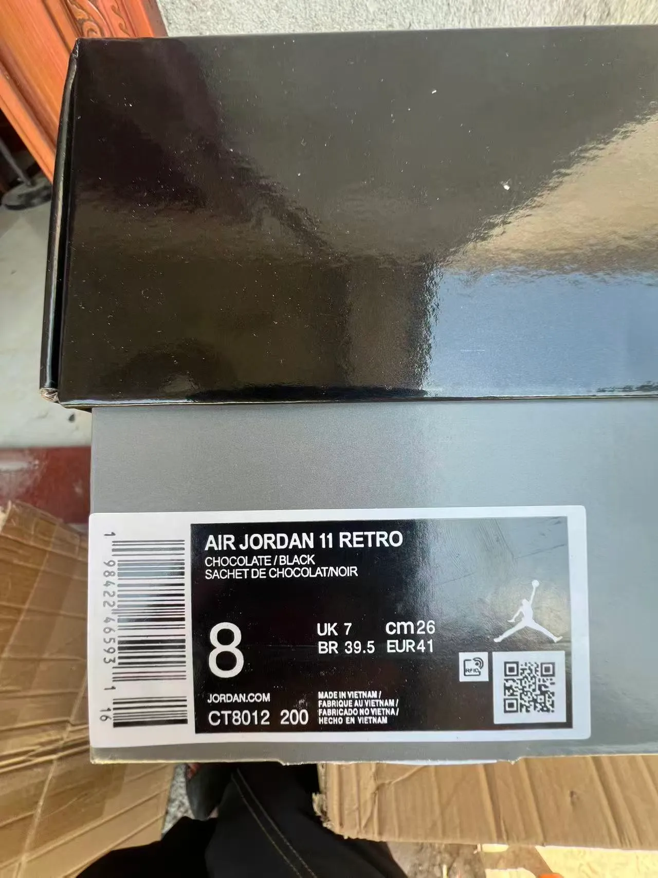 Chaussures de basketball Air Jordan 11 en cuir verni marron 10