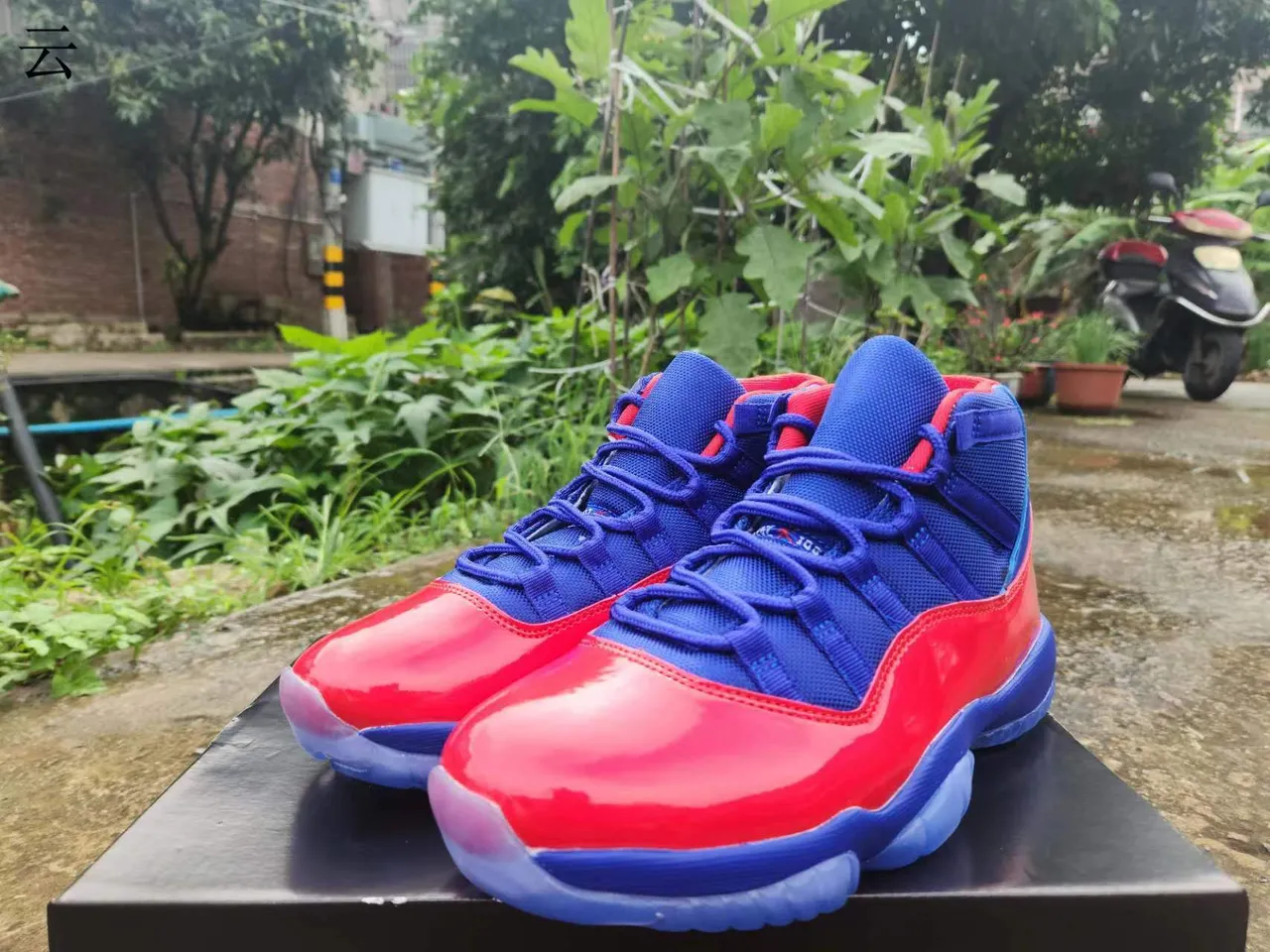 Air Jordan 11 Gym Red Patent Leather Basketball Shoes 2