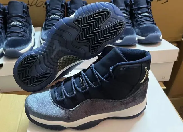 Air Jordan 11 Navy Silver High-Top Velvet And Metallic Upper Basketball Shoes 4