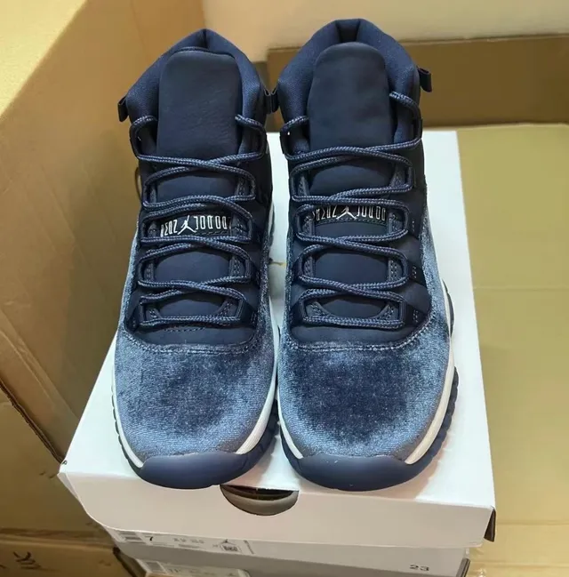 Air Jordan 11 Navy Silver High-Top Velvet And Metallic Upper Basketball Shoes 7