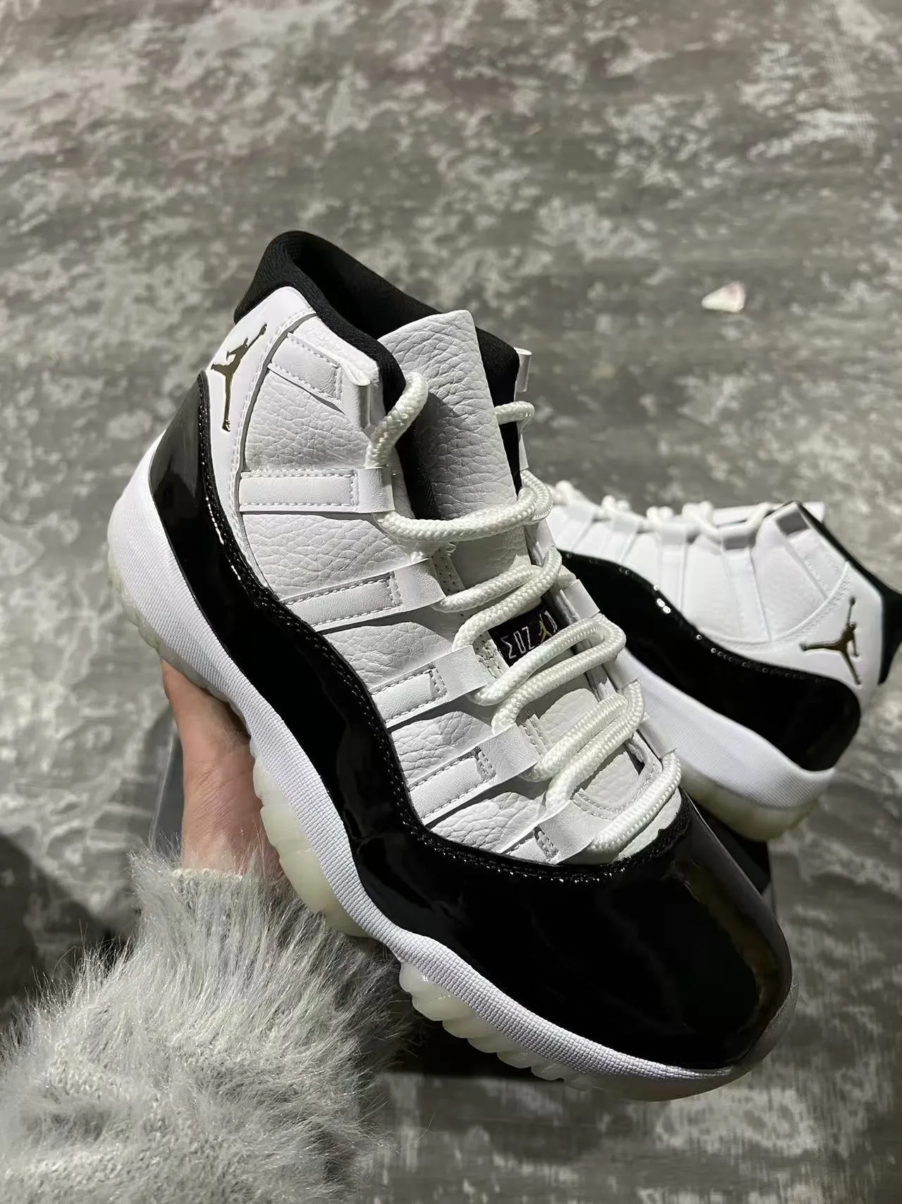 Air Jordan 11 White Black Gold Basketball Shoes 6