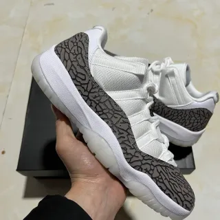 Air Jordan 11 白灰低帮大象纹休闲运动鞋