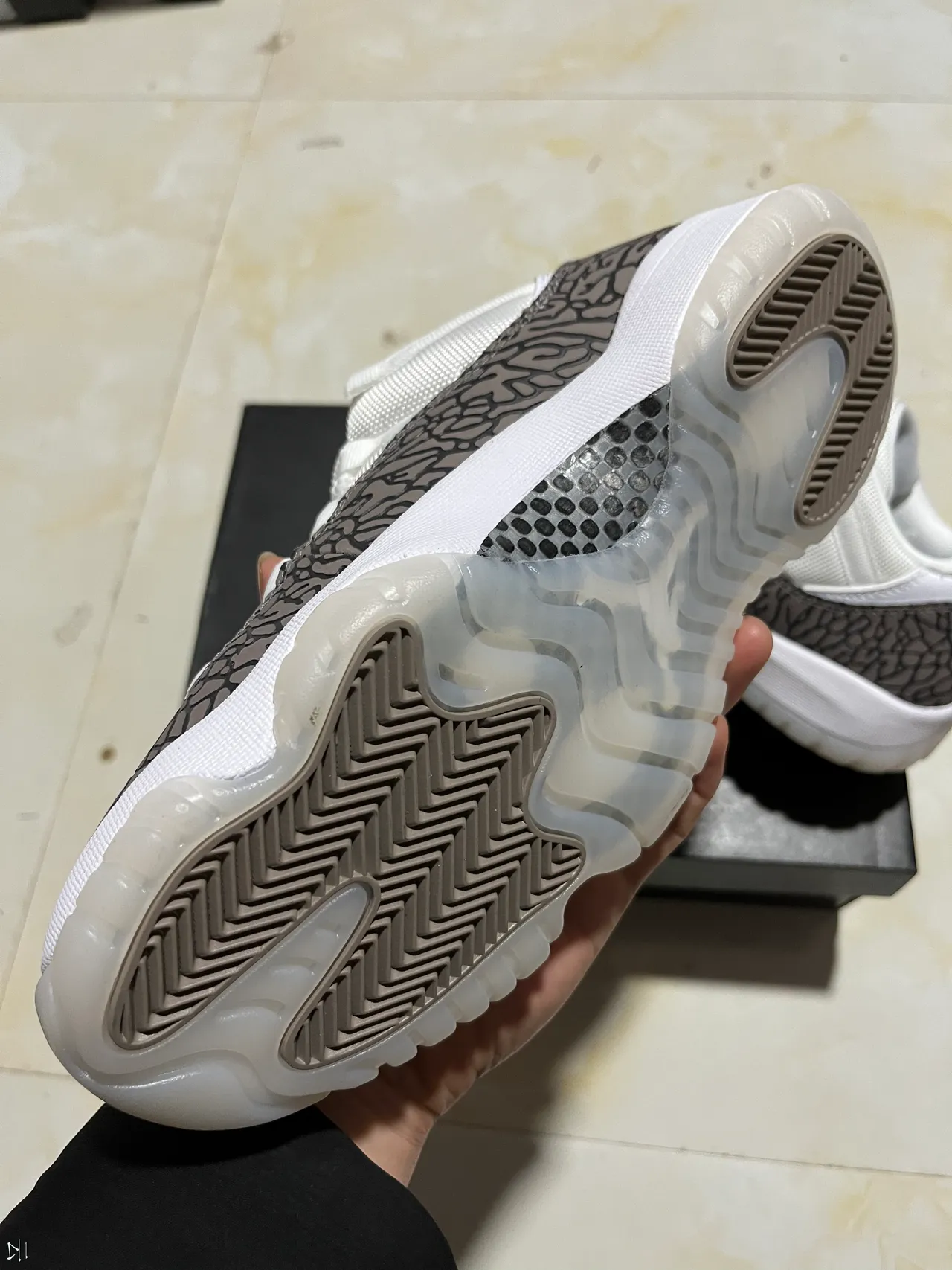 Air Jordan 11 White Gray Low-Top Elephant Print Lifestyle Sneakers 4