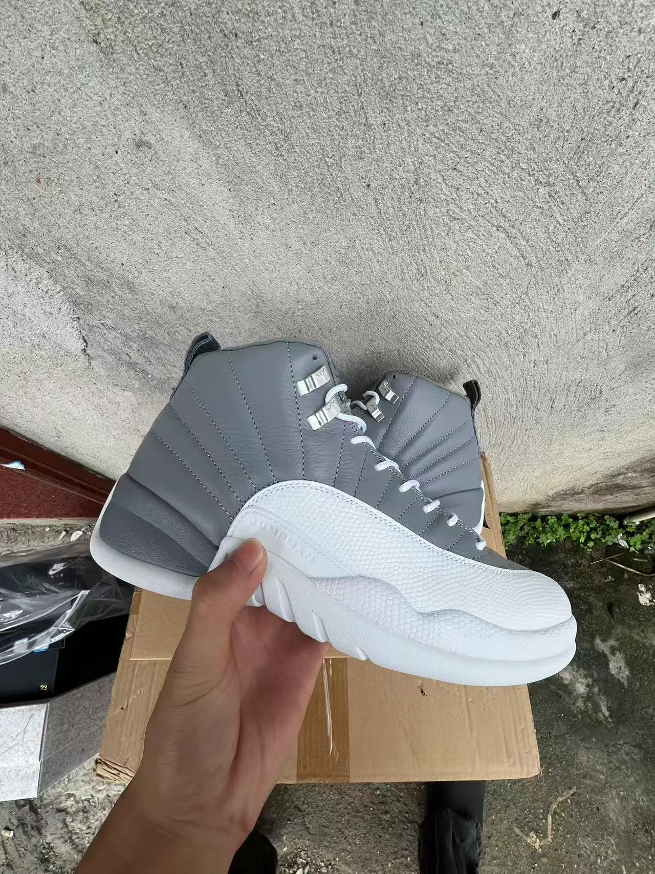 Air Jordan 12 Gray and White Basketball Shoes 5