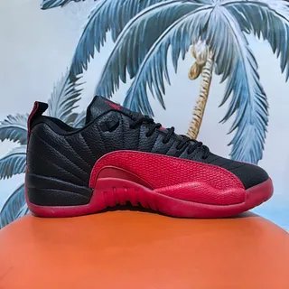 Chaussures de basketball Air Jordan 12 blanc et bleu clair 3