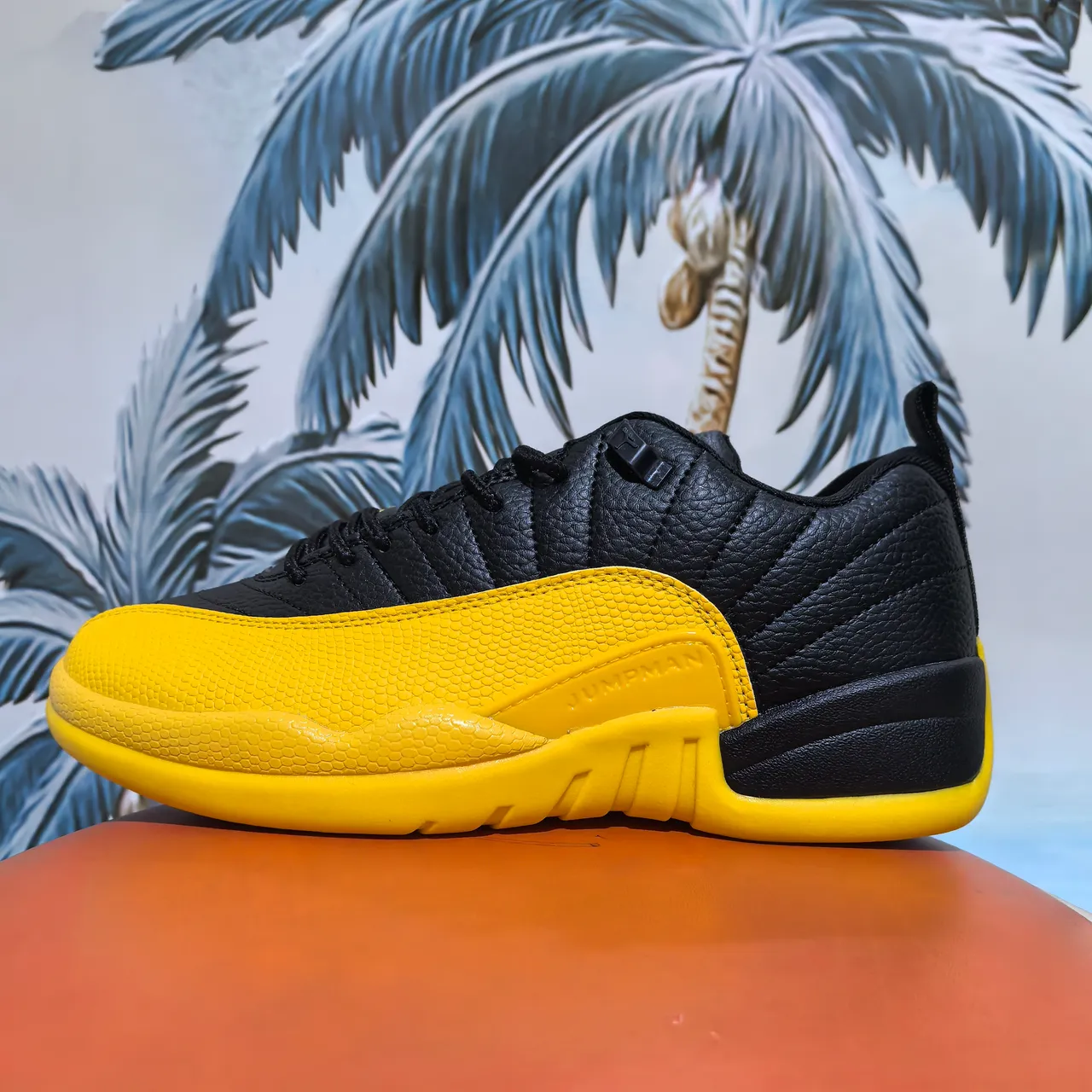 Chaussures de basketball Air Jordan 12 blanc et bleu clair 8