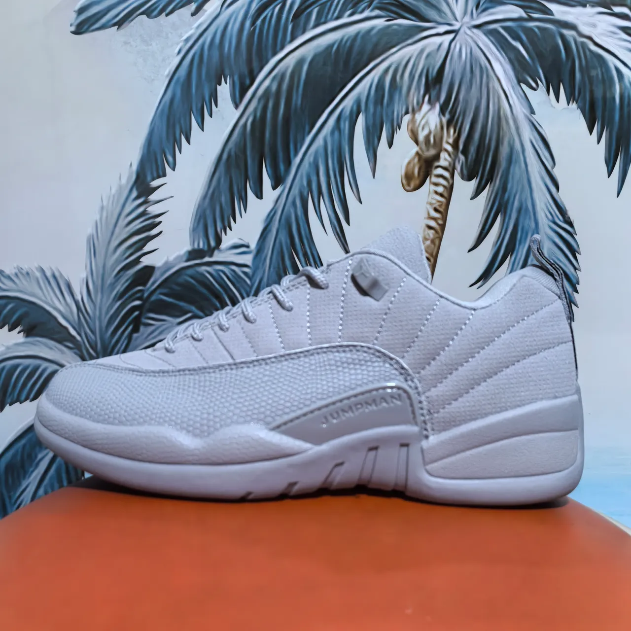 Chaussures de basketball Air Jordan 12 blanc et bleu clair 16