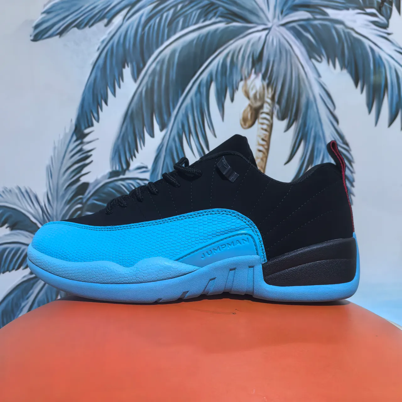 Chaussures de basketball Air Jordan 12 blanc et bleu clair 18