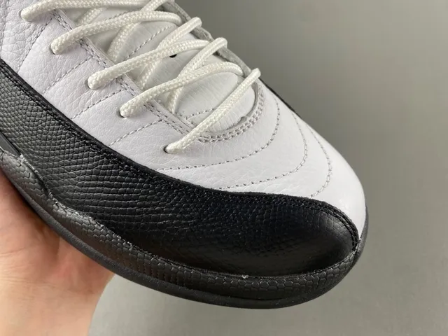 Air Jordan 12 White Black Gold Basketball Shoes 2