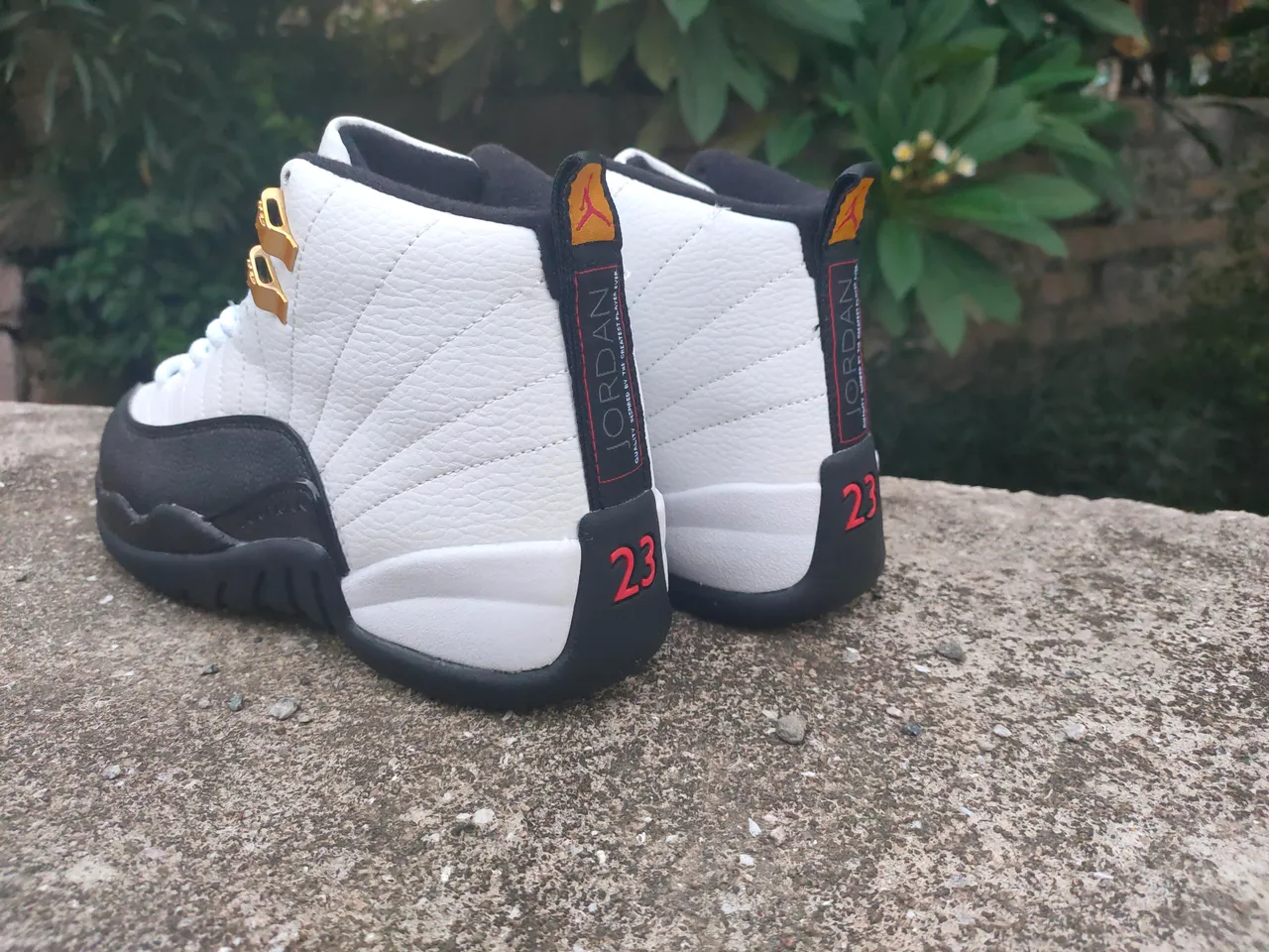 Air Jordan 12 White Black Gold Basketball Shoes 3