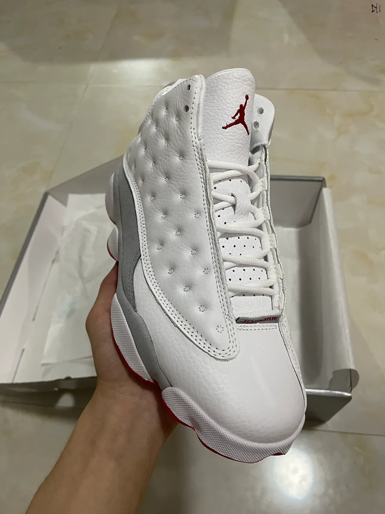 Air Jordan 13 Chaussures de Basketball Blanc Gris Rouge 2