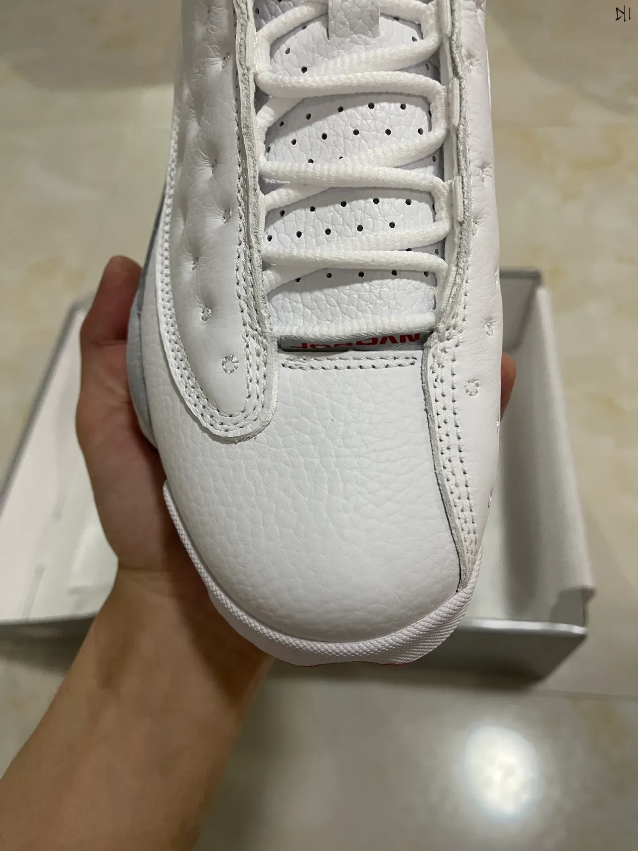 Air Jordan 13 Chaussures de Basketball Blanc Gris Rouge 3