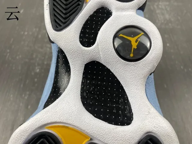 Air Jordan 13 Blanc Bleu Clair Noir Jaune Vert Joyau Chaussures de Basketball 11