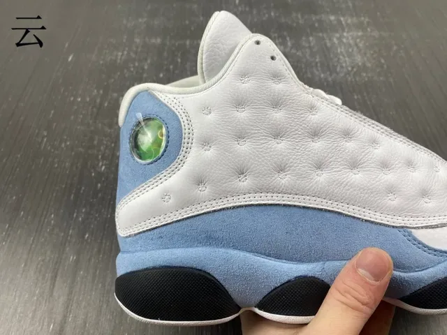 Air Jordan 13 Blanc Bleu Clair Noir Jaune Vert Joyau Chaussures de Basketball 17