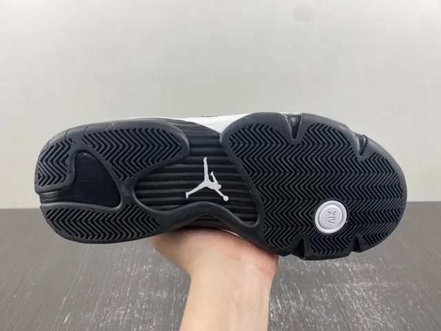 Air Jordan 14 Black and White Basketball Shoes 7