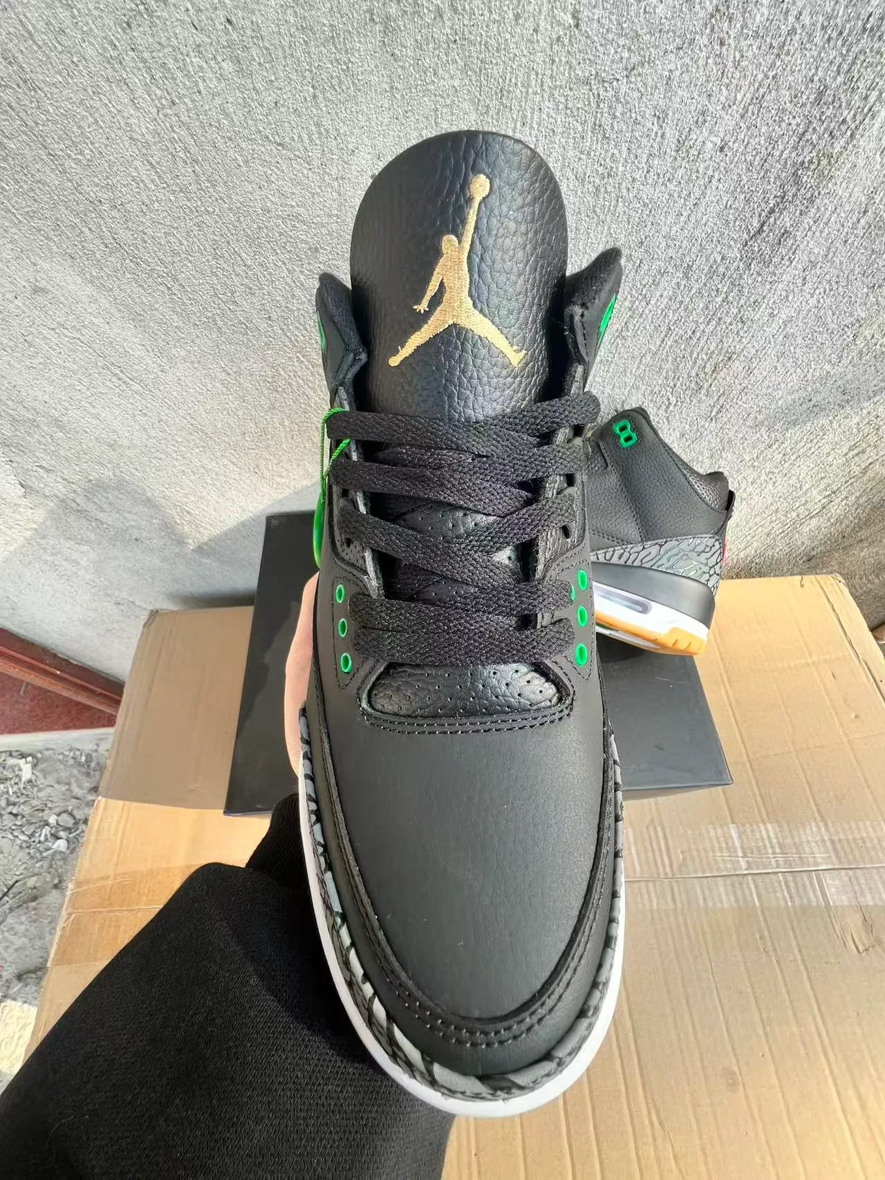 Chaussures de basketball Air Jordan 3 noir éléphant vert 3