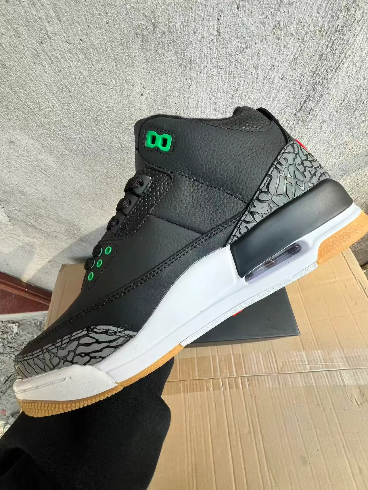 Chaussures de basketball Air Jordan 3 noir éléphant vert 5