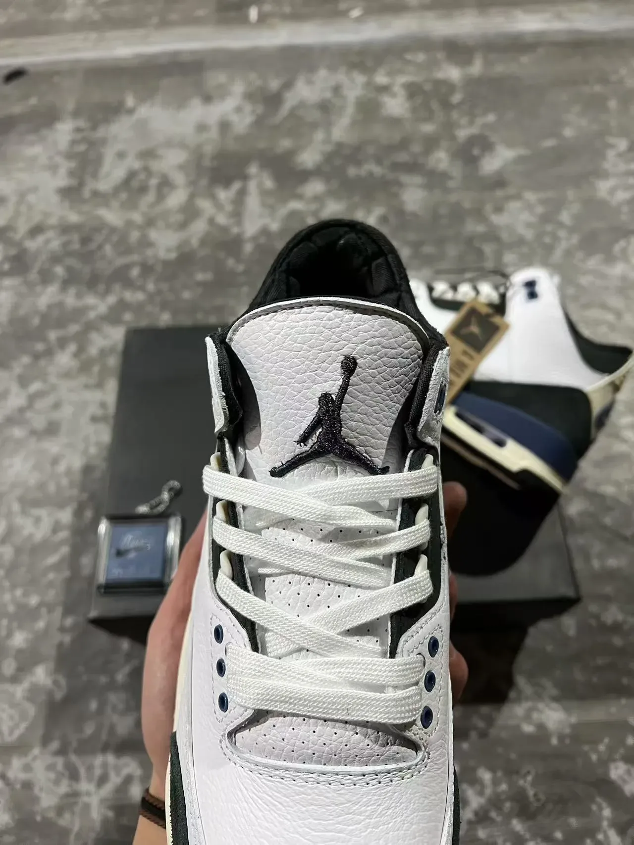 Air Jordan 3 White Black Navy Chaussures de Basketball 4