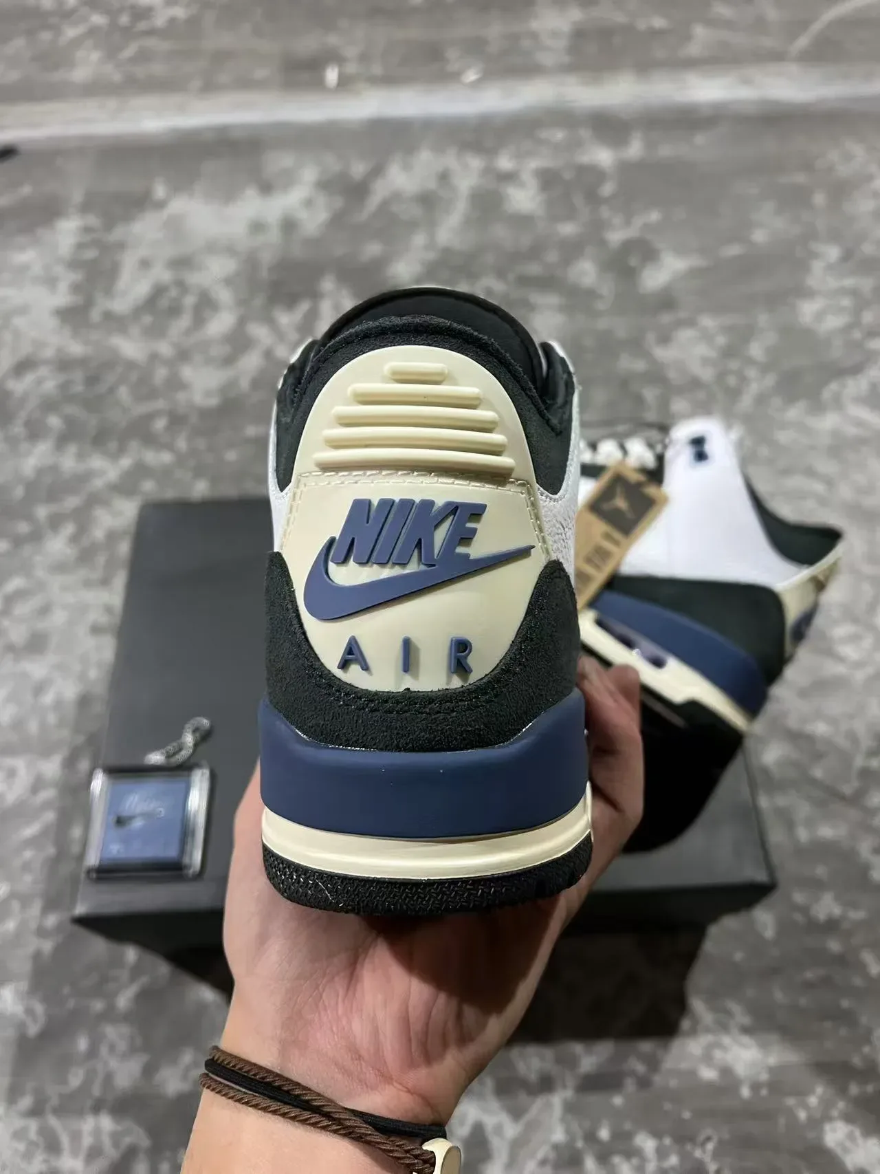 Air Jordan 3 White Black Navy Chaussures de Basketball 8