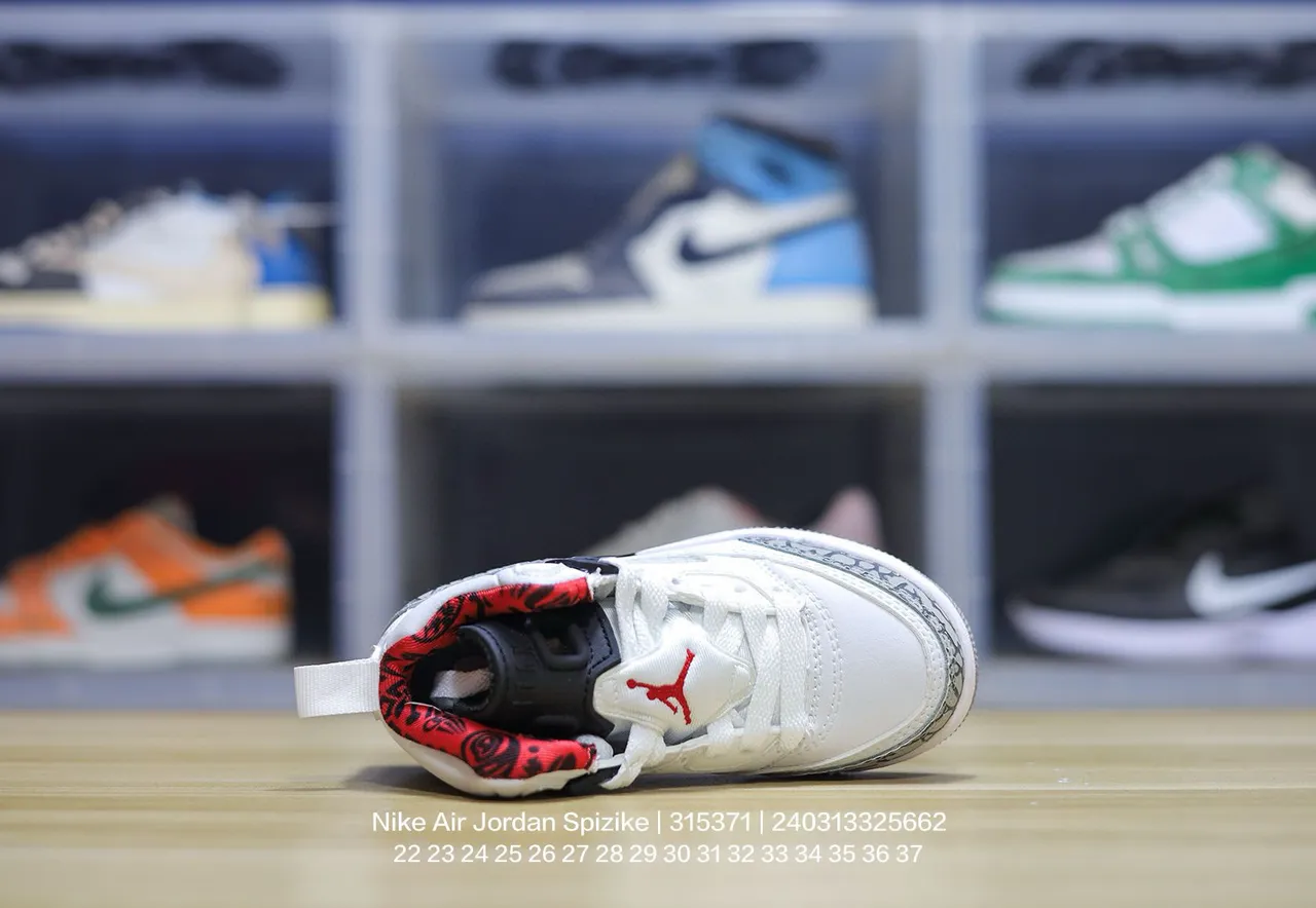 Air Jordan 3 White Blue Red Elephant Print Basketball Shoes 17