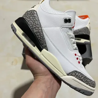 Air Jordan 3 白色水泥灰篮球鞋
