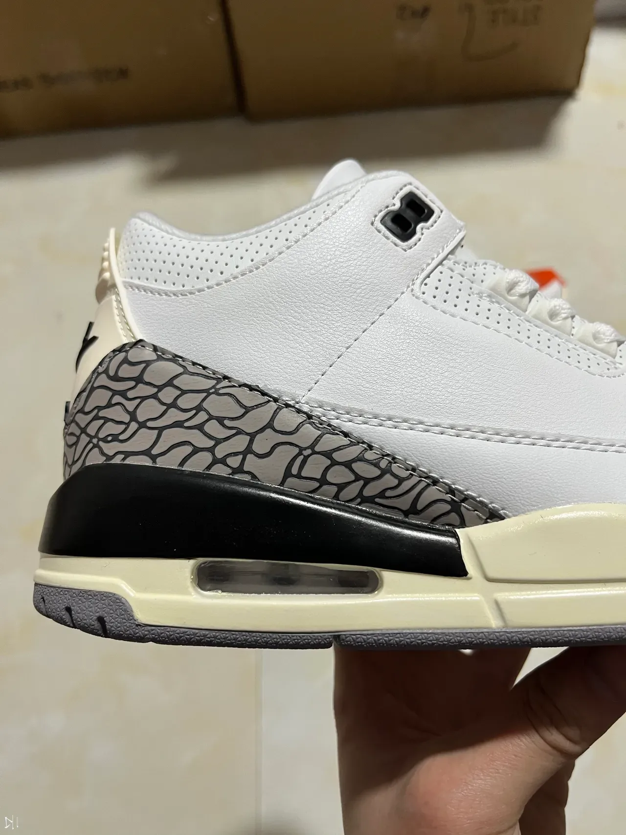Air Jordan 3 Tênis de Basquete Branco Cimento Cinza 2