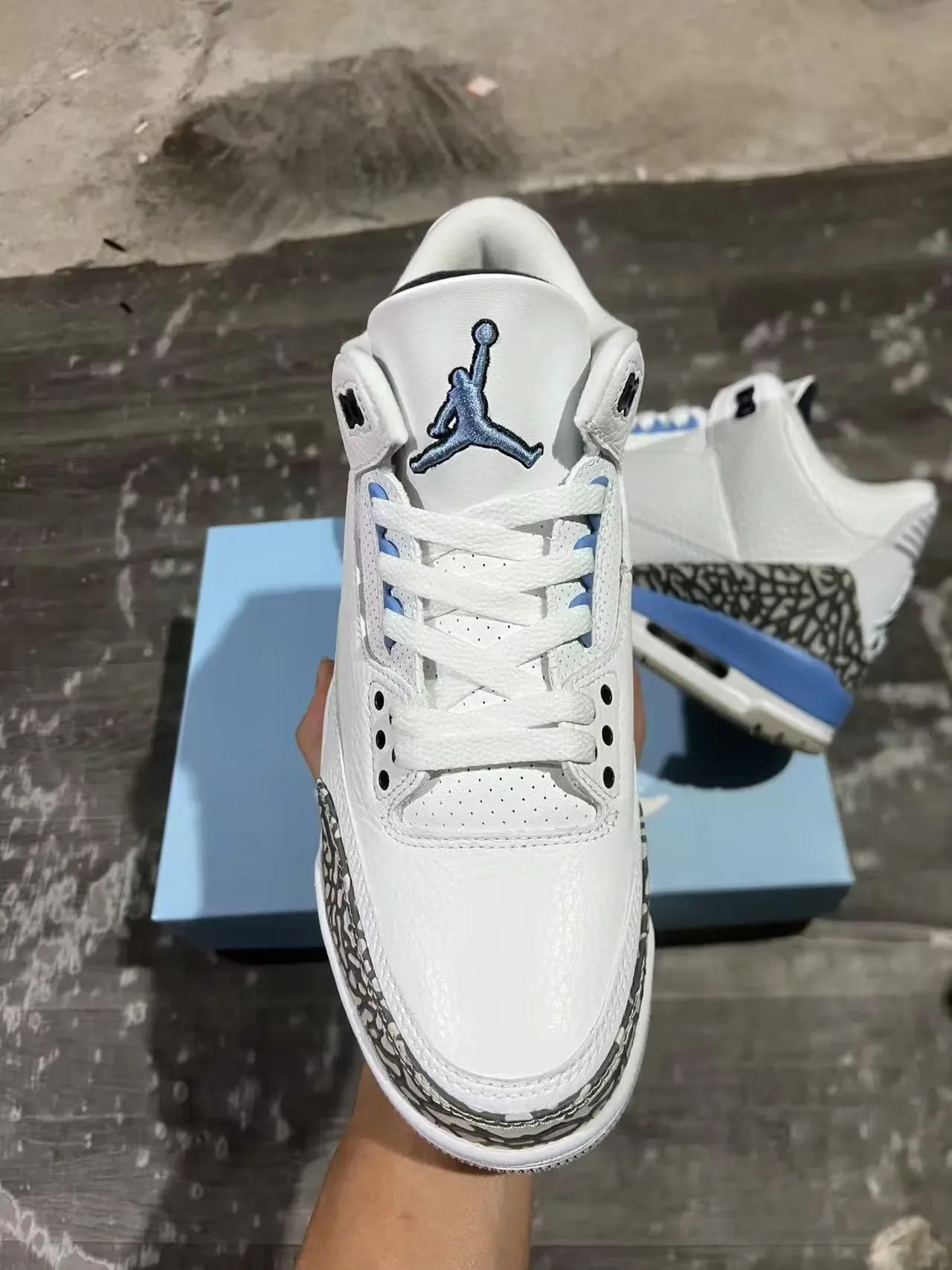 Air Jordan 3 Chaussures de Basket Blanc Bleu Clair Imprimé Éléphant 3
