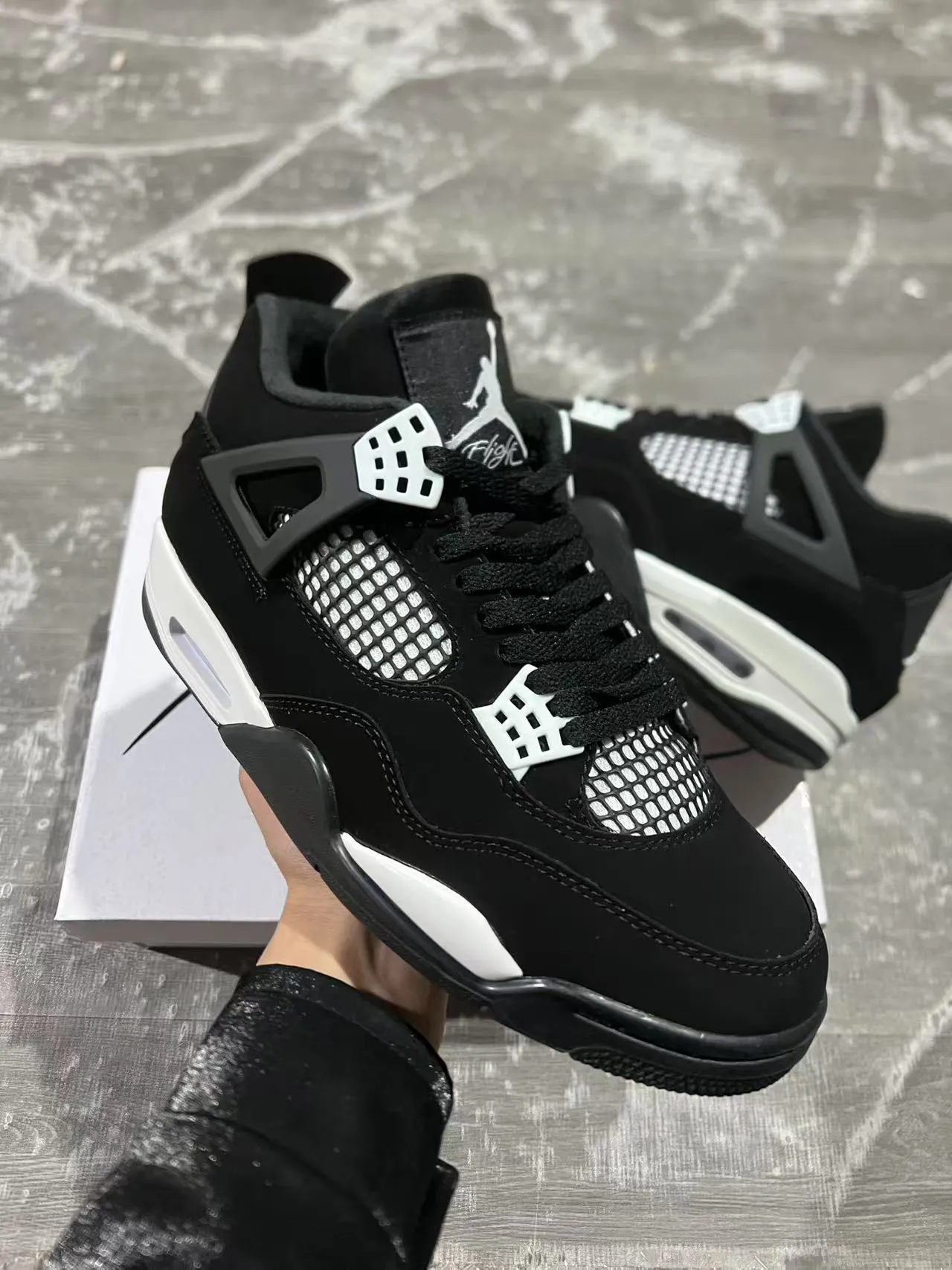 Zapatillas de baloncesto Air Jordan 4 blanco y negro 2