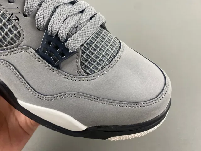 Air Jordan 4 Gris Blanc Noir Chaussures de Basketball 3