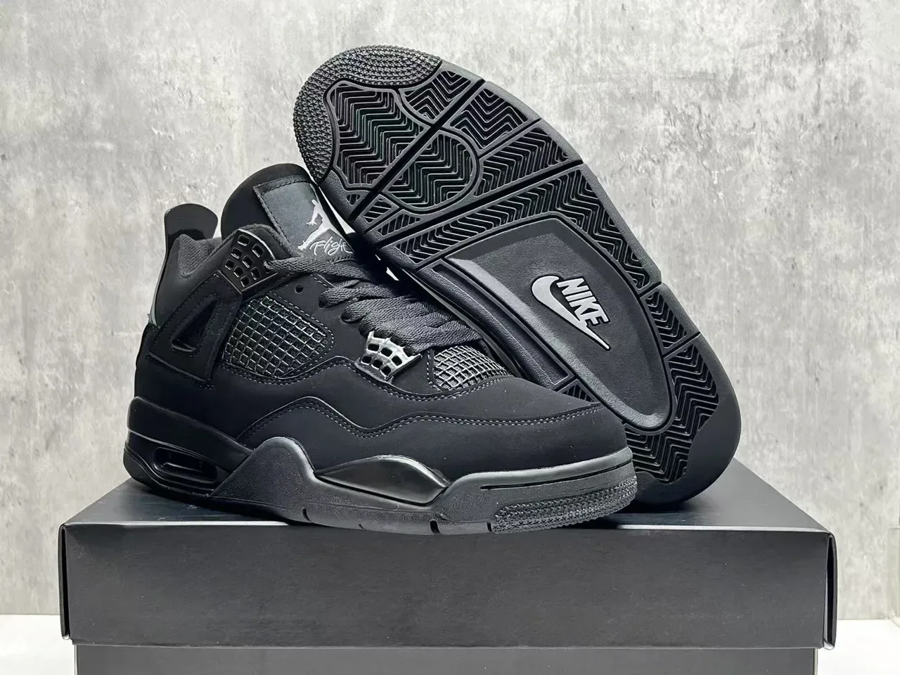 Air Jordan 4 Chaussures de Basketball Noires Monochromatiques 5