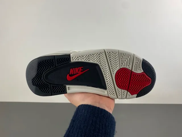Air Jordan 4 Off-White and Black Basketball Shoes 9