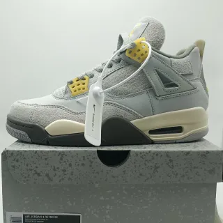 Air Jordan 4 Retro SE Photon Dust Pale Vanilla Basketball Shoes
