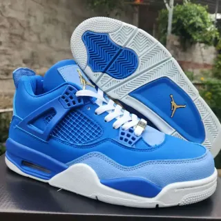 Air Jordan 4 皇家蓝和浅蓝篮球鞋