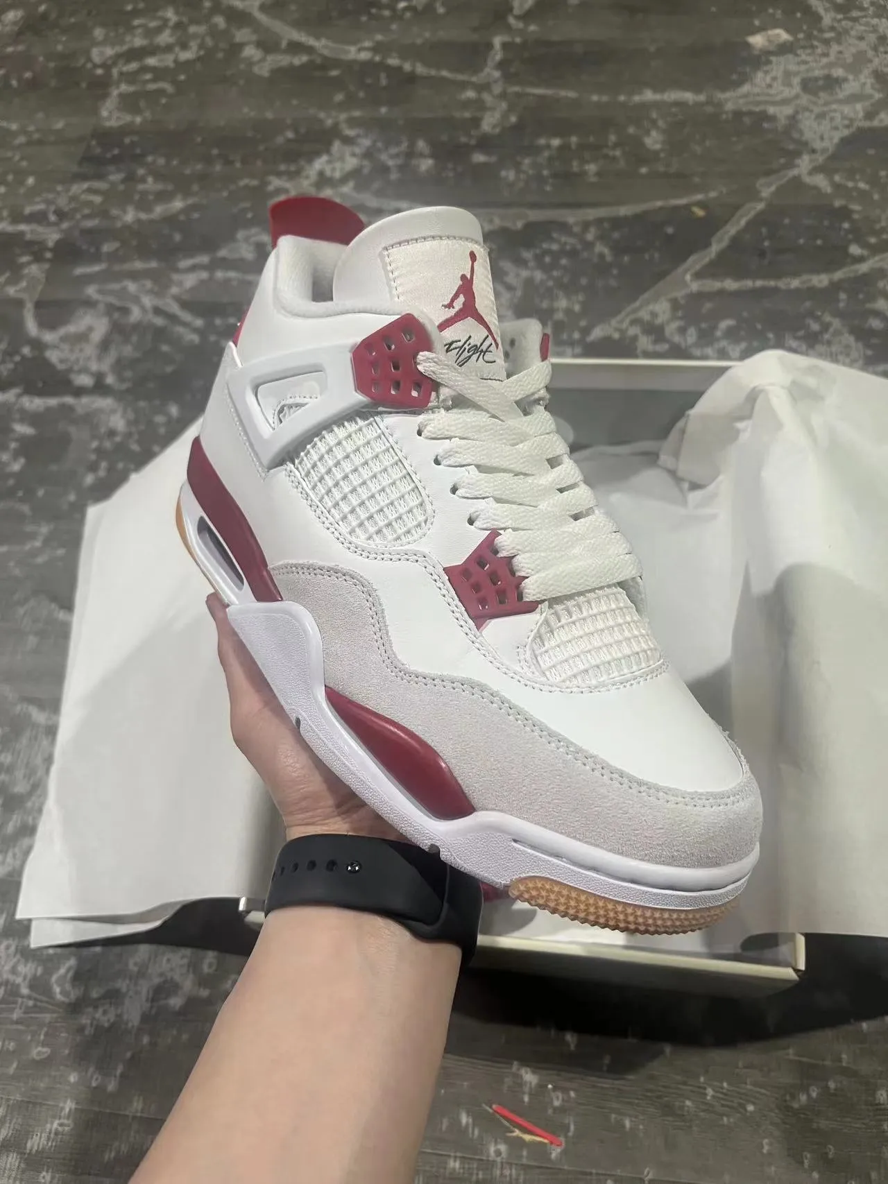 Air Jordan 4 White and Maroon Basketball Shoes 2
