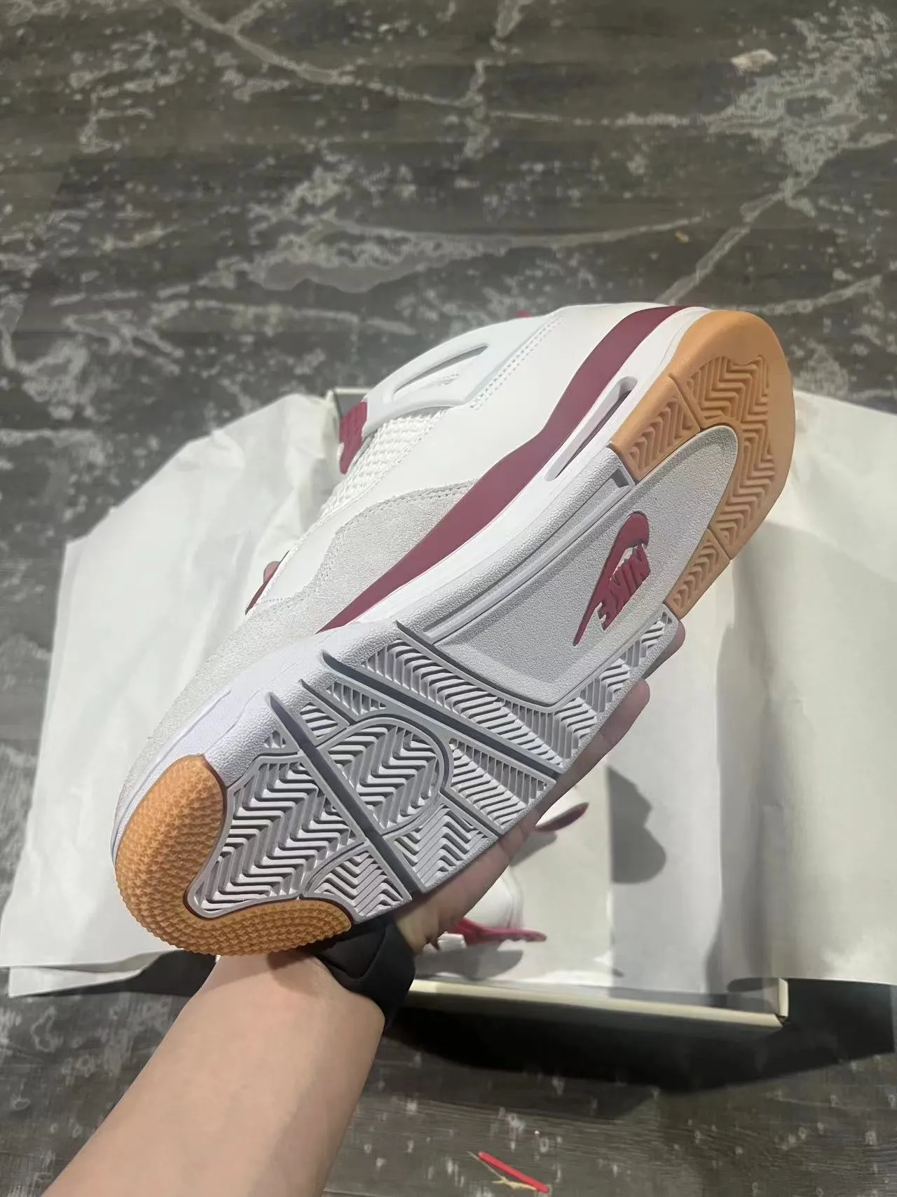 Air Jordan 4 White and Maroon Basketball Shoes 6