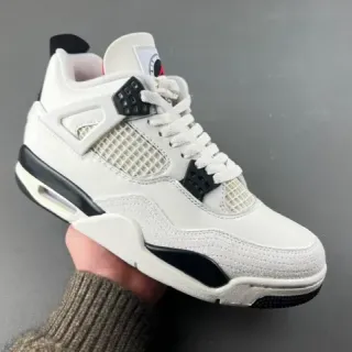 Air Jordan 4 白黑篮球鞋