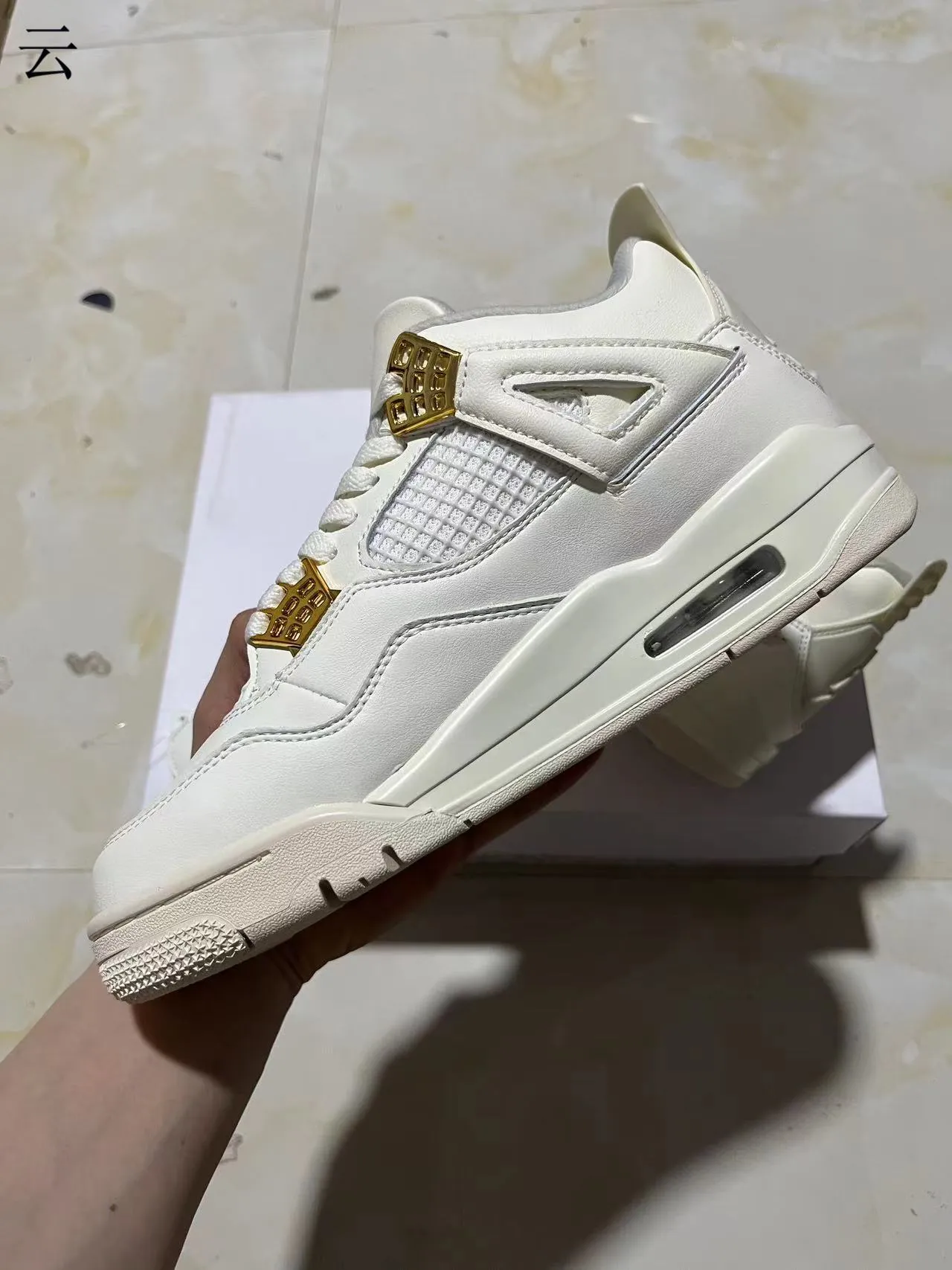 Air Jordan 4 White Gold High-Top Silhouette Leather And Mesh Upper Basketball Shoes 5