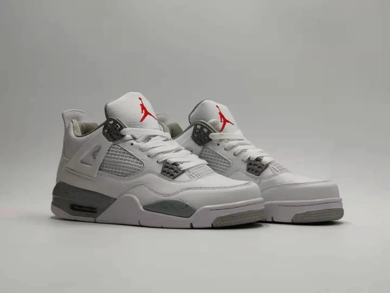 Air Jordan 4 Chaussures de Basketball Blanc Gris Rouge 3