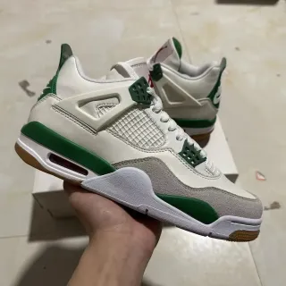 Air Jordan 4 White Green Gum 篮球鞋